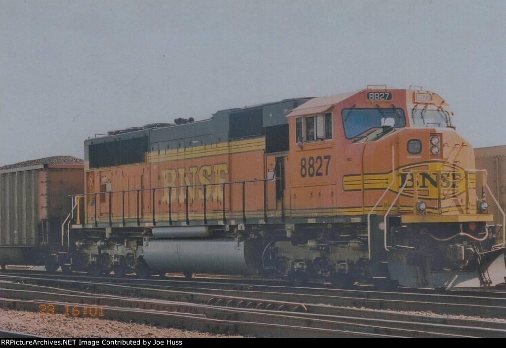 BNSF 8827 North